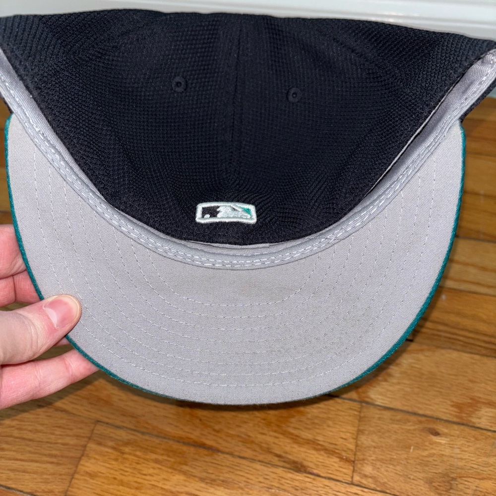 New Era Seattle Mariners Hat Size 7 3/8 - Picture 4 of 5